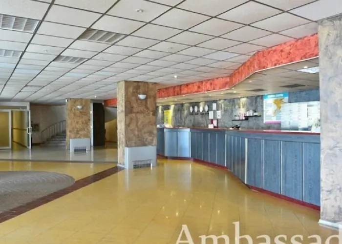 Hotel Ambassador - Free Parking 3*