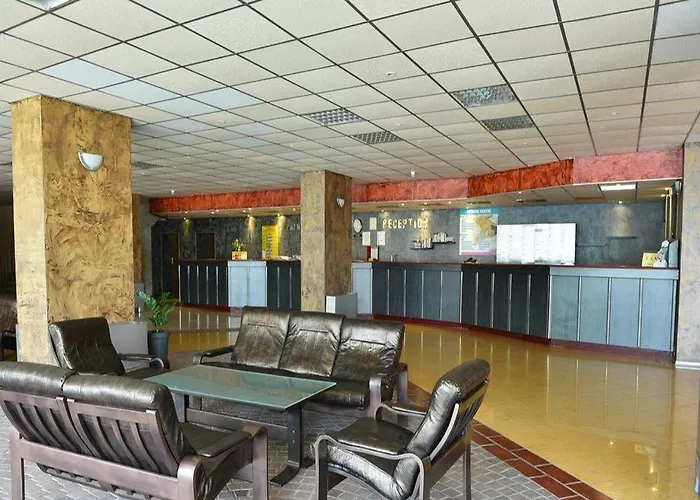 Hotel Ambassador - Free Parking