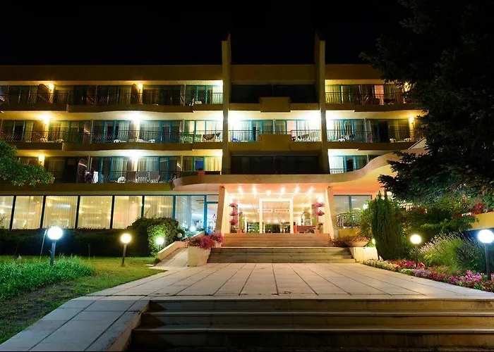 Hotel Ambassador - Free Parking