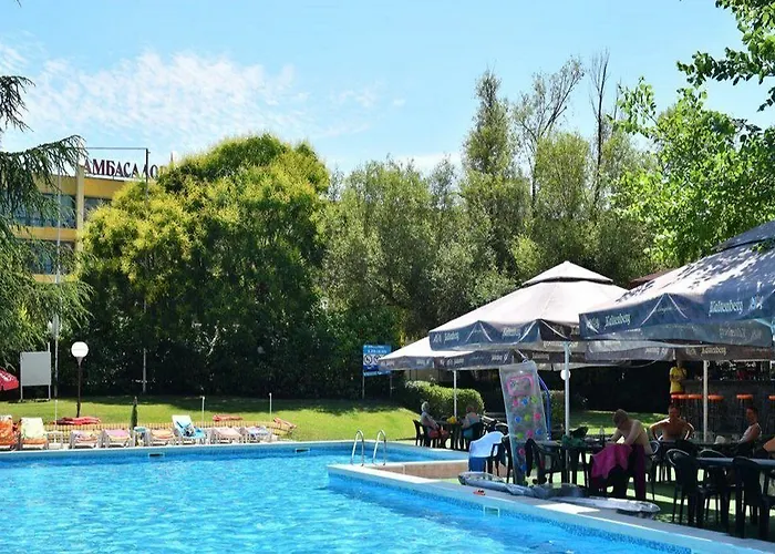 Hotel Ambassador - Free Parking Hotel