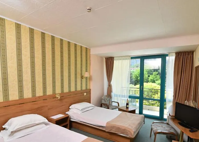 Hotel Ambassador - Free Parking Złote Piaski