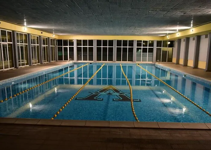 Hotel Ambassador - Free Parking Hotel