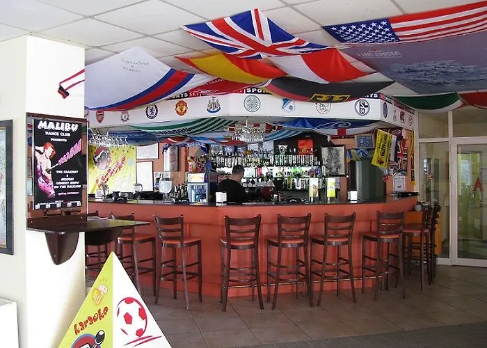 Hotel Ambassador - Free Parking 3*