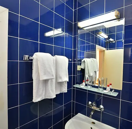 Hotel Ambassador - Free Parking 3*