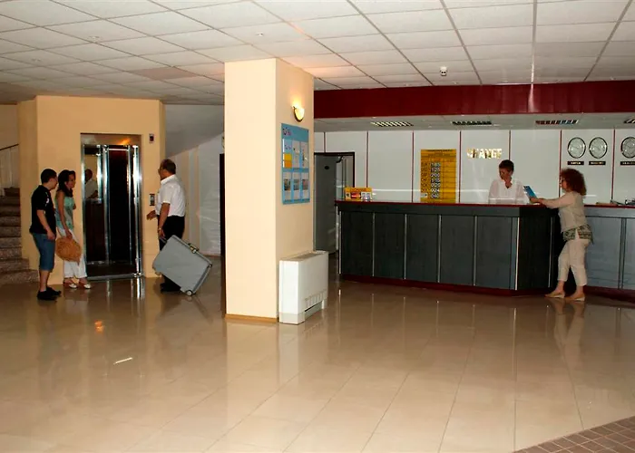 Hotel Ambassador - Free Parking Złote Piaski