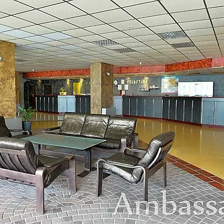 Ambassador - Free Parking Hotell 3*