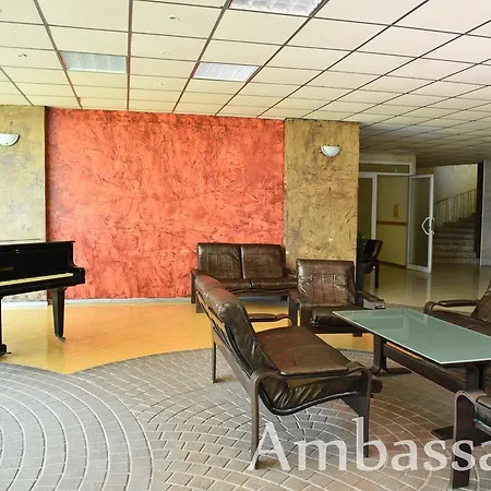 Ambassador Хотел 3*
