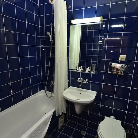 Ambassador Хотел