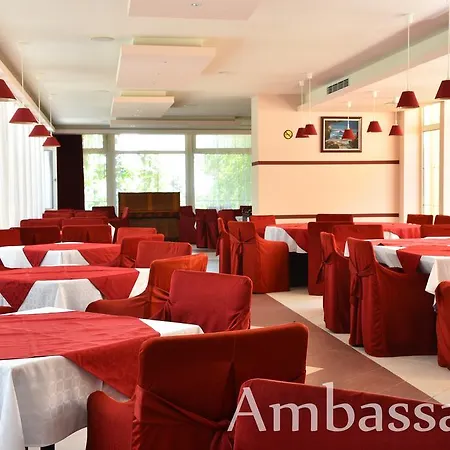 Ambassador - Free Parking 3*